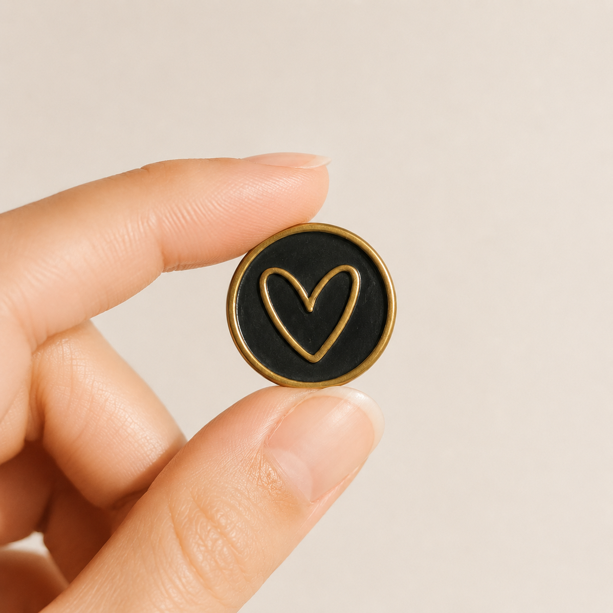 Corazón · Negro y dorado · Signature